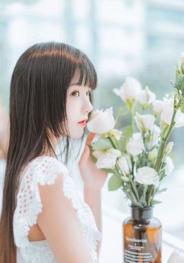 美女光屁屁无遮